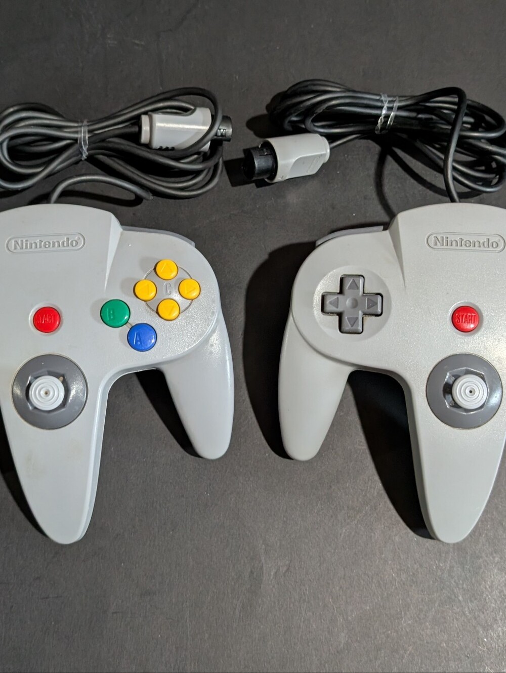 Lot Of 2 N64 Video Game Controllers Gray Tested And Works Nintendo NUS-005 - Picture 12 of 12